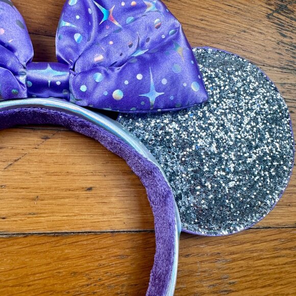 Disney 2022 Tomorrowland Celestial Silver Purple Bow Minnie Ears Headband - Picture 5 of 12